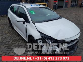 Vrakbiler auto Toyota Corolla Corolla Touring Sport (E21/EH1), Combi, 2019 1.8 16V Hybrid 140 2024/12