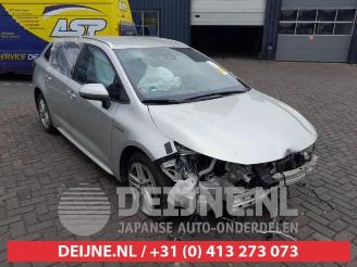 Démontage voiture Suzuki Swace Swace, Combi 5-drs, 2020 1.8 16V Hybrid 2022/3