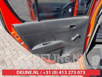 Daihatsu Cuore Cuore (L251/271/276), Hatchback, 2003 1.0 12V DVVT picture 11