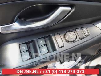 Hyundai I-30 i30 Wagon (PDEF5), Combi, 2017 1.0 T-GDI 12V picture 14