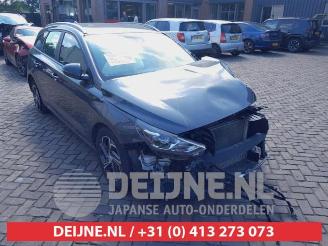 krockskadad bil auto Hyundai I-30 i30 Wagon (PDEF5), Combi, 2017 1.0 T-GDI 12V 2022/4