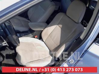 Mitsubishi Outlander Outlander (GF/GG), SUV, 2012 / 2022 2.0 16V PHEV 4x4 picture 15