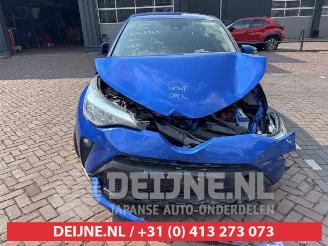 Toyota C-HR C-HR (X1,X5), SUV, 2016 1.8 16V Hybrid picture 2