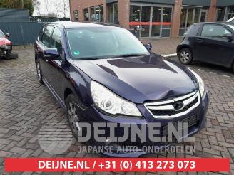 Vrakbiler auto Subaru Legacy Legacy Wagon (BR), Combi, 2009 / 2014 2.0 16V 2011/3