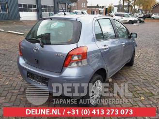 Toyota Yaris Yaris II (P9), Hatchback, 2005 / 2014 1.33 16V Dual VVT-I picture 8