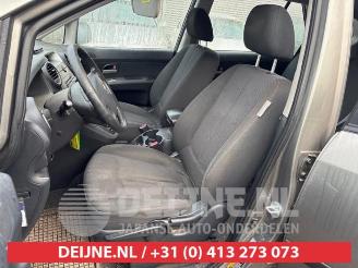 Kia Carens Carens III (FG), MPV, 2006 / 2013 2.0i CVVT 16V picture 25