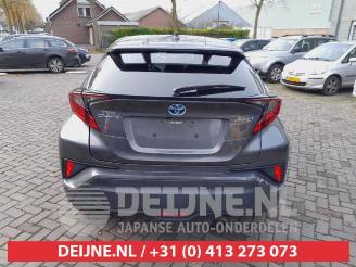 Toyota C-HR C-HR (X1,X5), SUV, 2016 1.8 16V Hybrid picture 6
