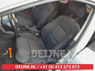 Hyundai I-30 i30 (FD), Hatchback, 2007 / 2011 1.4 CVVT 16V picture 16