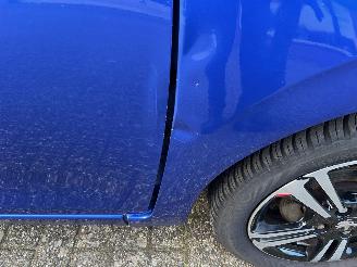 Peugeot 108 GT-Line 5-drs Navi, Camera, ECC picture 9