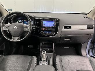Mitsubishi Outlander 2.0 PHEV AWD Instyle+ Navi Clima picture 12