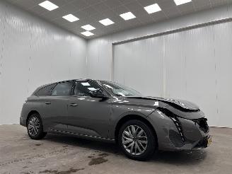 Vaurioauto  passenger cars Peugeot 308 1.2 PureTech Active Pack Navi Clima 2022/7