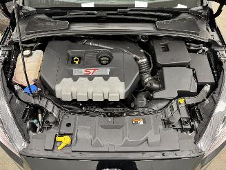 Ford Focus 2.0 ST 184kw 5-drs Navi Clima picture 16