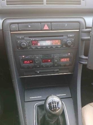 Audi A4 Avant A4 Avant (B7) Combi 2.0 20V (ALT) [96kW] picture 7