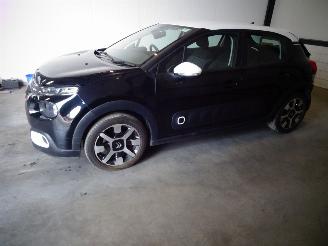 Vrakbiler auto Citroën C3 1.2 VTI 2017/3
