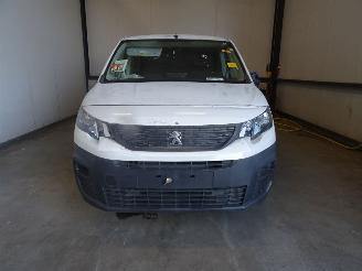 Purkuautot passenger cars Peugeot Partner 1.6 HDI 2022/11
