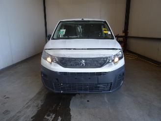 Purkuautot passenger cars Peugeot Partner 1.6 HDI 2022/11