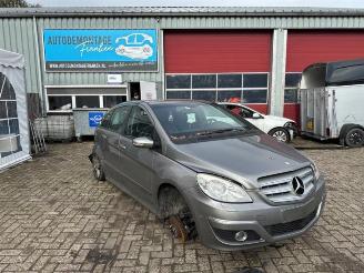 Vrakbiler auto Mercedes B-klasse B (W245), Hatchback, 2005 / 2011 1.7 B-170 16V 2007/1
