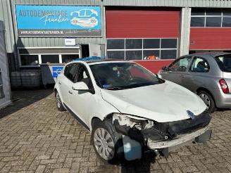 Vrakbiler auto Renault Mégane Megane III Berline (BZ), Hatchback 5-drs, 2008 / 2017 1.6 16V 2009/2