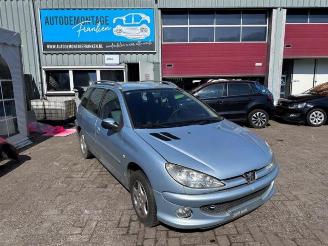 Coche siniestrado Peugeot 206 206 SW (2E/K), Combi, 2002 / 2007 1.4 2006/11