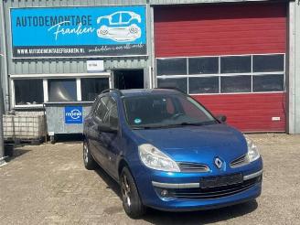 rozbiórka samochody osobowe Renault Clio Clio III Estate/Grandtour (KR), Combi, 2007 / 2014 1.2 16V 75 2008/6