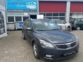 Autoverwertung Kia Cee d  2010/1