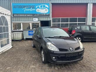Démontage voiture Renault Clio Clio III (BR/CR), Hatchback, 2005 / 2014 1.6 16V 2006/6