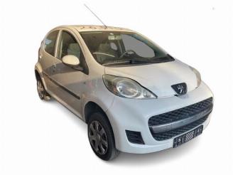 disassembly passenger cars Peugeot 107 107, Hatchback, 2005 / 2014 1.0 12V 2010/8