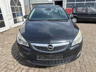 Opel Astra Astra J Sports Tourer (PD8/PE8/PF8), Combi, 2010 / 2015 1.3 CDTI 16V ecoFlex picture 2