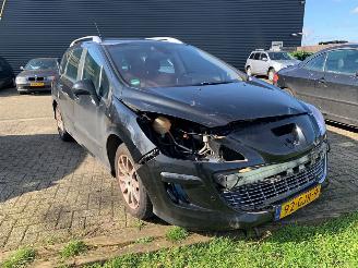 damaged passenger cars Peugeot 308  2008/7