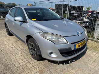 Démontage voiture Renault Mégane Megane III Berline (BZ), Hatchback 5-drs, 2008 / 2017 1.6 16V 2009/6