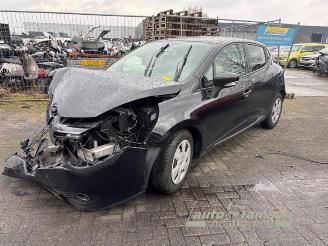Vrakbiler auto Renault Clio Clio IV (5R), Hatchback 5-drs, 2012 / 2021 1.5 Energy dCi 90 FAP 2013/6