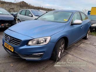 skadebil auto Volvo S-60 S60 II (FS), Sedan, 2010 / 2018 1.6 DRIVe,D2 2014/11