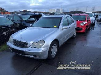 Démontage voiture Mercedes C-klasse C (W203), Sedan, 2000 / 2007 2.2 C-200 CDI 16V 2001/5