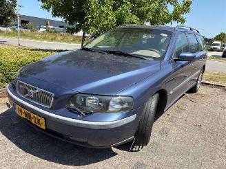 Salvage car Volvo V-70 V70 (SW), Combi, 1999 / 2008 2.4 20V 140 2004/1