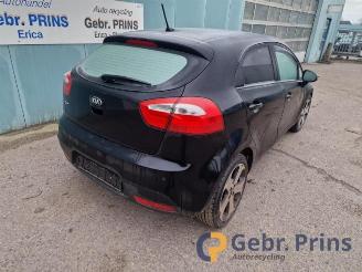 Coche siniestrado Kia Rio Rio III (UB), Hatchback, 2011 / 2017 1.4 CVVT 16V 2013/6