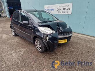 Coche siniestrado Peugeot 107 107, Hatchback, 2005 / 2014 1.0 12V 2011/6