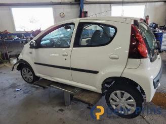 Coche siniestrado Peugeot 107 107, Hatchback, 2005 / 2014 1.0 12V 2012/11