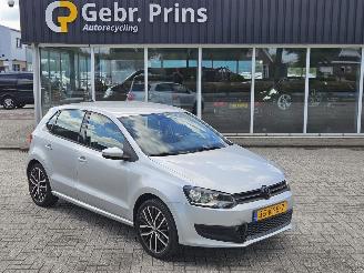 Coche accidentado Volkswagen Polo 1.4 16V Hatchback  Benzine 1.390cc 63kW (86pk) FWD 2010/1