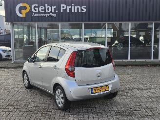 Coche accidentado Opel Agila 1.2 16V MPV  Benzine 1.242cc 63kW (86pk) FWD 2008/5