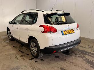 krockskadad bil auto Peugeot 2008 1.2 Vti 12V PureTech 82 MPV  Benzine 1.199cc 60kW (82pk) FWD 2013/10