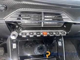 Peugeot 2008 2008 (UD/UK/UR/US/UX), MPV, 2019 1.2 VTi 12V PureTech 130 picture 21