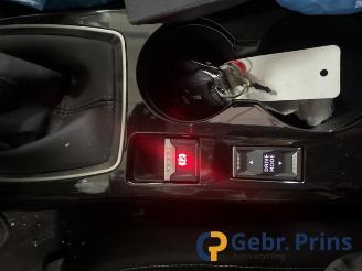 Peugeot 2008 2008 (UD/UK/UR/US/UX), MPV, 2019 1.2 VTi 12V PureTech 130 picture 20