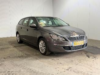 Unfallwagen Peugeot 308 1.2 PureTech Blue Lease 2016/12