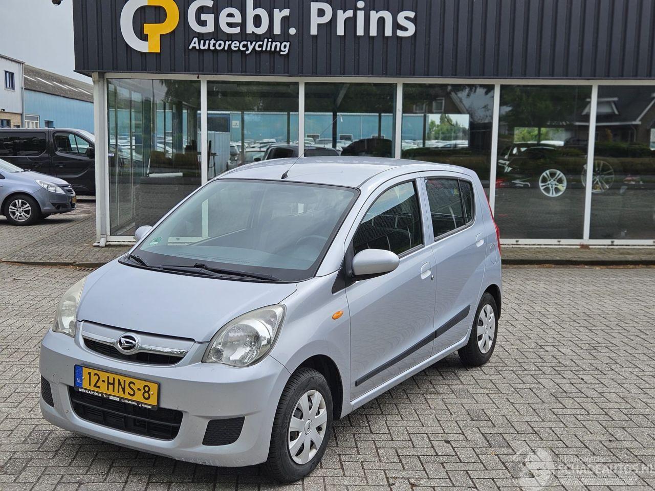 Daihatsu Cuore 1.0 12V DVVT Hatchback  Benzine 998cc 51kW (69pk) FWD