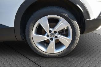 Opel Grandland X 1.6 TURBO  HYBRIDE picture 21
