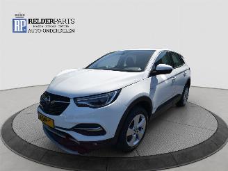 Opel Grandland X 1.6 TURBO  HYBRIDE picture 1