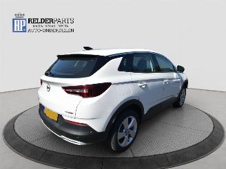 Opel Grandland X 1.6 TURBO  HYBRIDE picture 5