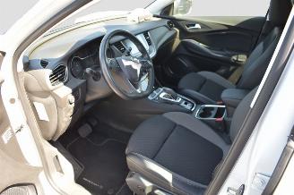 Opel Grandland X 1.6 TURBO  HYBRIDE picture 9