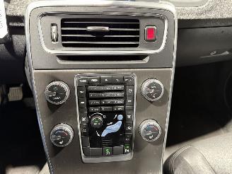 Volvo V-60 2.0T5 180kW Automaat Summum picture 19