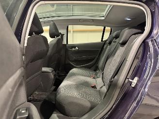 Peugeot 308 1.2PureTech 81kW Blue Lease Executive picture 22